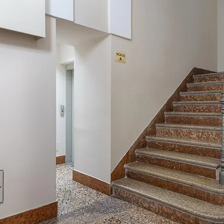 Guesthost - Quadrilatero Comfy Apartamento